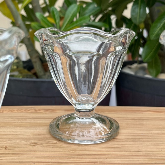 Vintage set of 6 Anchor Hocking Ice Cream Sundae Dishes - Picture 4 of 8